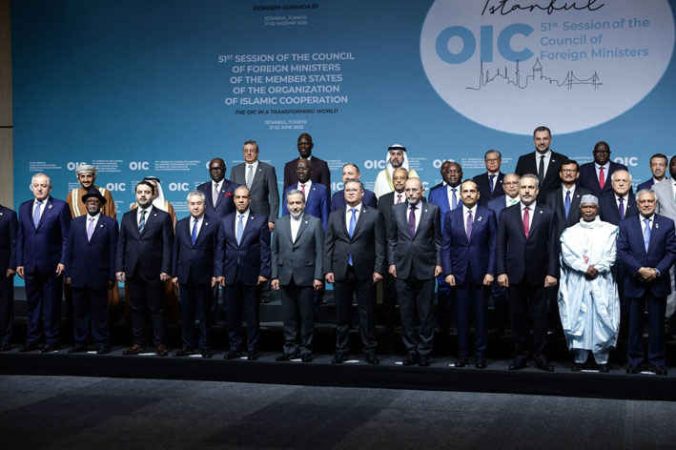 صدور قطعنامه سازمان همکاری اسلامی، تاکید بر حق ایران برای دفاع و تشکیل گروه تماس وزیران