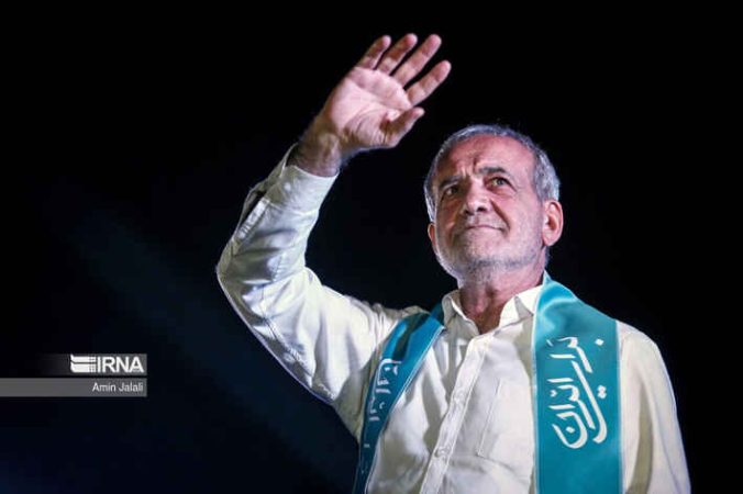 یکسال با پزشکیان؛ گفتمانی که توطئه دشمن را نقش بر آب کرد