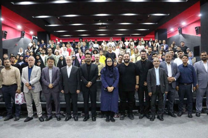 مشاور عالی وزیر ارشاد: اثر هنری باید مخاطب را از حالت بودن به شدن برساند