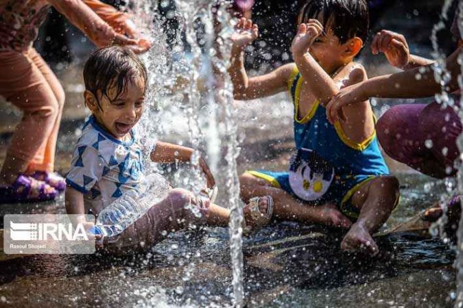 گرمازدگی در کمین است؛ توصیه‌های کاربردی از زبان مادران