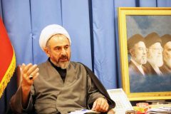 امام‌جمعه ایلام: سیره عملی رهبر شهید بهترین مروج گسترش‌ نماز است