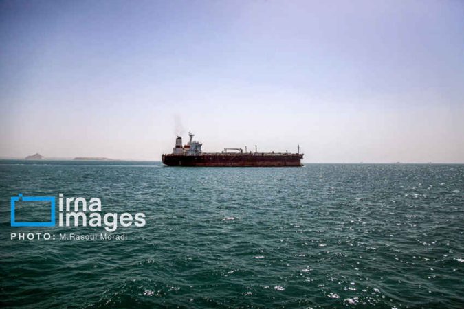 نظام‌نامه‌ اخذ عوارض زیست‌محیطی تنگه هرمز در دستور کار دولت است