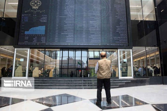 بورس تهران چگونه از ریزش به رکوردشکنی تغییر مسیر داد؟