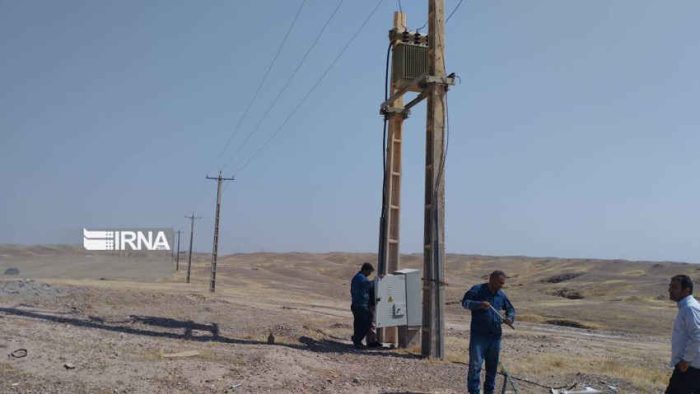 تأمین ۲ مگاوات برق برای مرز رسمی چیلات دهلران آغاز شد