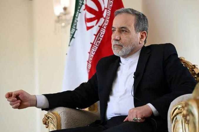 وزیر خارجه آزادی تردد در تنگه هرمز در دوره باقی مانده از آتش بس را اعلام کرد