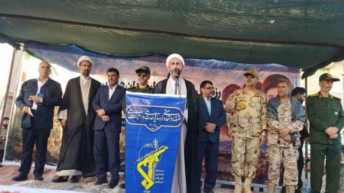 امام‌جمعه ایلام: ایستادگی مردم و نیروهای مسلح توطئه‌ها را ناکام گذاشت