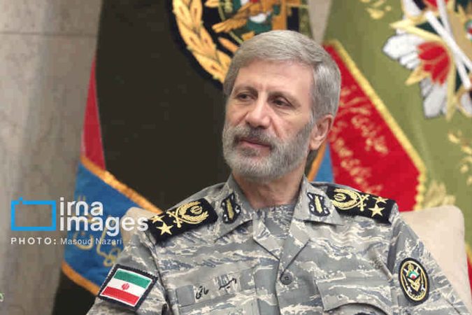 سرلشکر حاتمی: وحدت ارتش و سپاه سرمایه‌ای راهبردی برای تثبیت امنیت ملی است