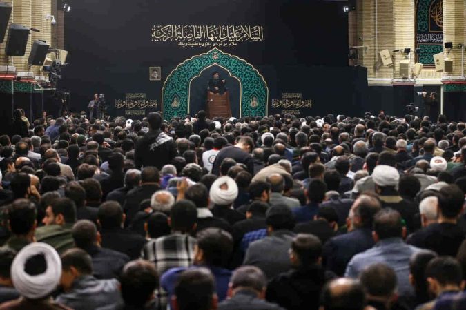 آخرین شب عزاداری شهادت حضرت صدیقه سلام‌الله‌علیها در حسینیه امام خمینی(ره)