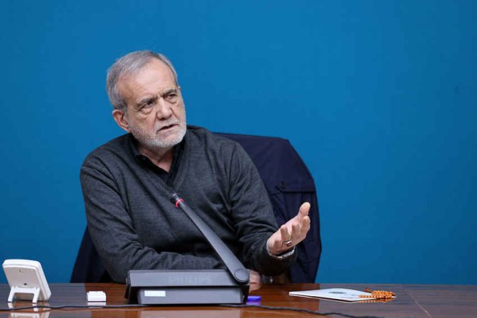 تاکید پزشکیان بر تسریع در اجرای طرح‌های مهار گازهای مشعل