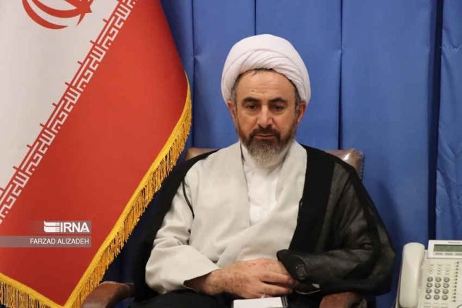 امام جمعه ایلام: پیوند ایران و عراق سدی محکم در برابر نظام استکباری است