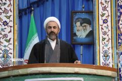 امام جمعه ایلام: کنترل گرانی‌ و قیمت‌ها انتظار به‌حق مردم است