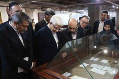 عارف:کتابخانه ملی می تواند نقش موثری در مقابله با توطئه ایران هراسی داشته باشد