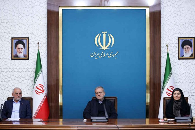 پزشکیان: پراکندگی منابع عمرانی پایان می‌یابد/ تمرکز دولت بر پروژه‌های ریلی اولویت‌دار