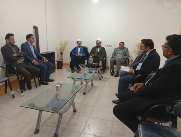 دیدار مدیرکل امور عشایر استان ایلام با امام جمعه شهرستان بدره