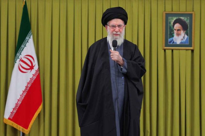 تشکر رهبر معظم انقلاب از ملت ایران؛ دشمنان را مأیوس کردید