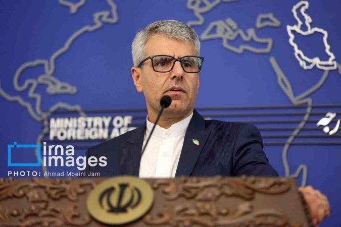بقائی: در قالب دفاع مشروع از ایران مجبوریم مبدا تجاوز را هدف قرار دهیم